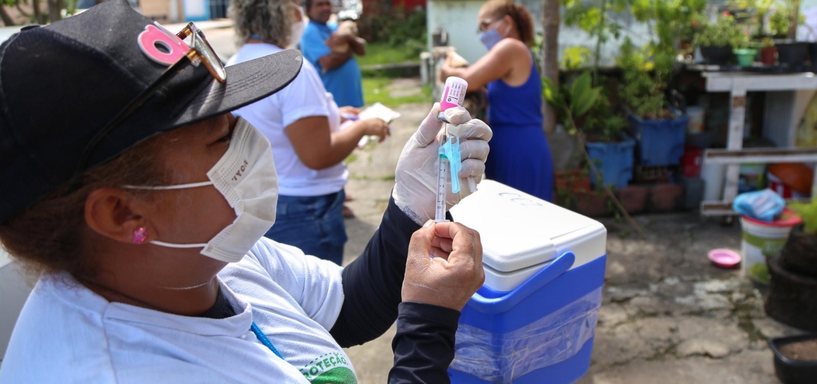 Salvador amplia vacinação antirrábica para cães e gatos neste fim de semana