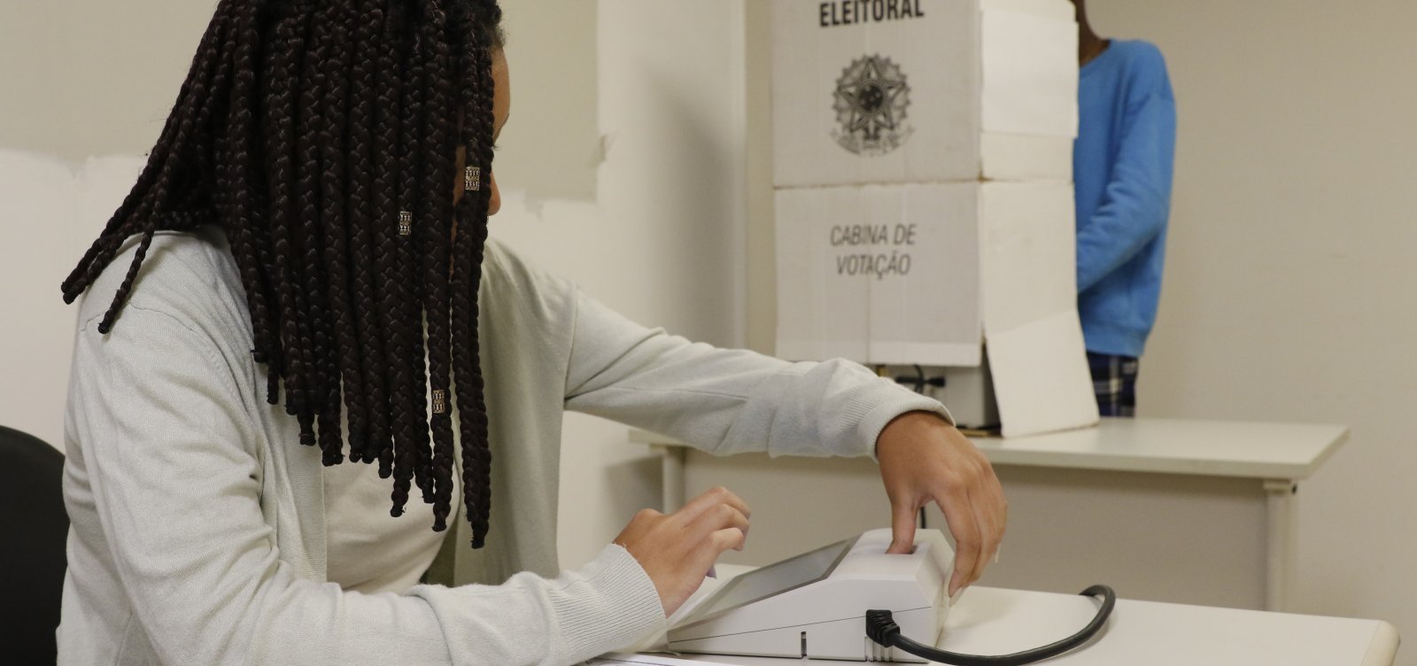  TRE convoca cerca de 140 mil mesários para as eleições de 2026