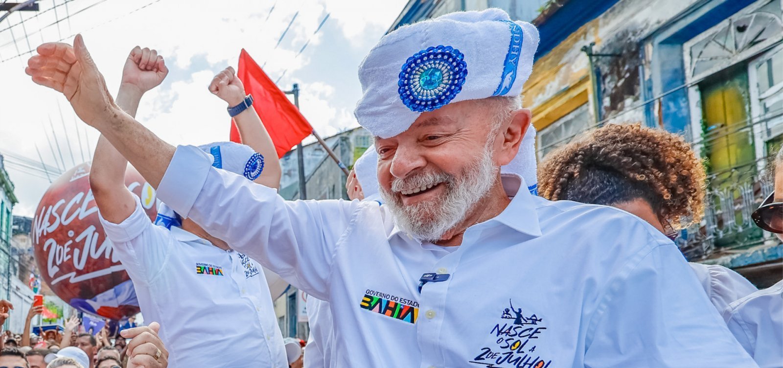 Lula desembarca em Salvador para novo ato político nesta sexta-feira