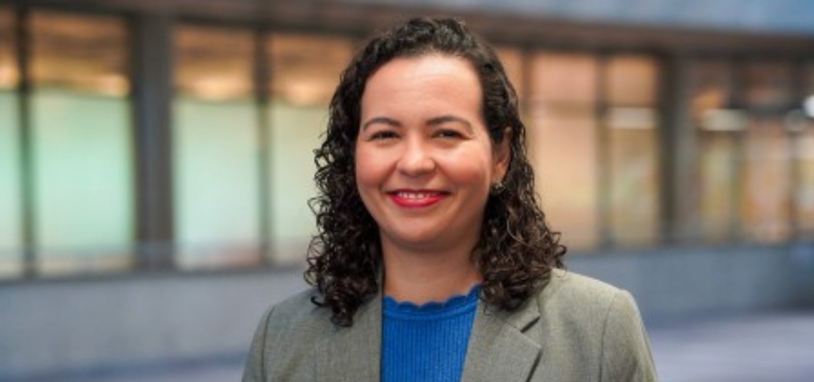 “As tecnologias não são neutras”, afirma Nina Santos sobre vantagem da extrema direita nas redes