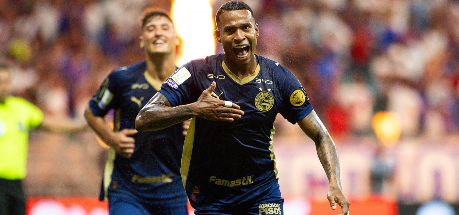 Com gols de Jean Lucas e Juba, Bahia bate o Remo e volta ao G-4 do Brasileirão