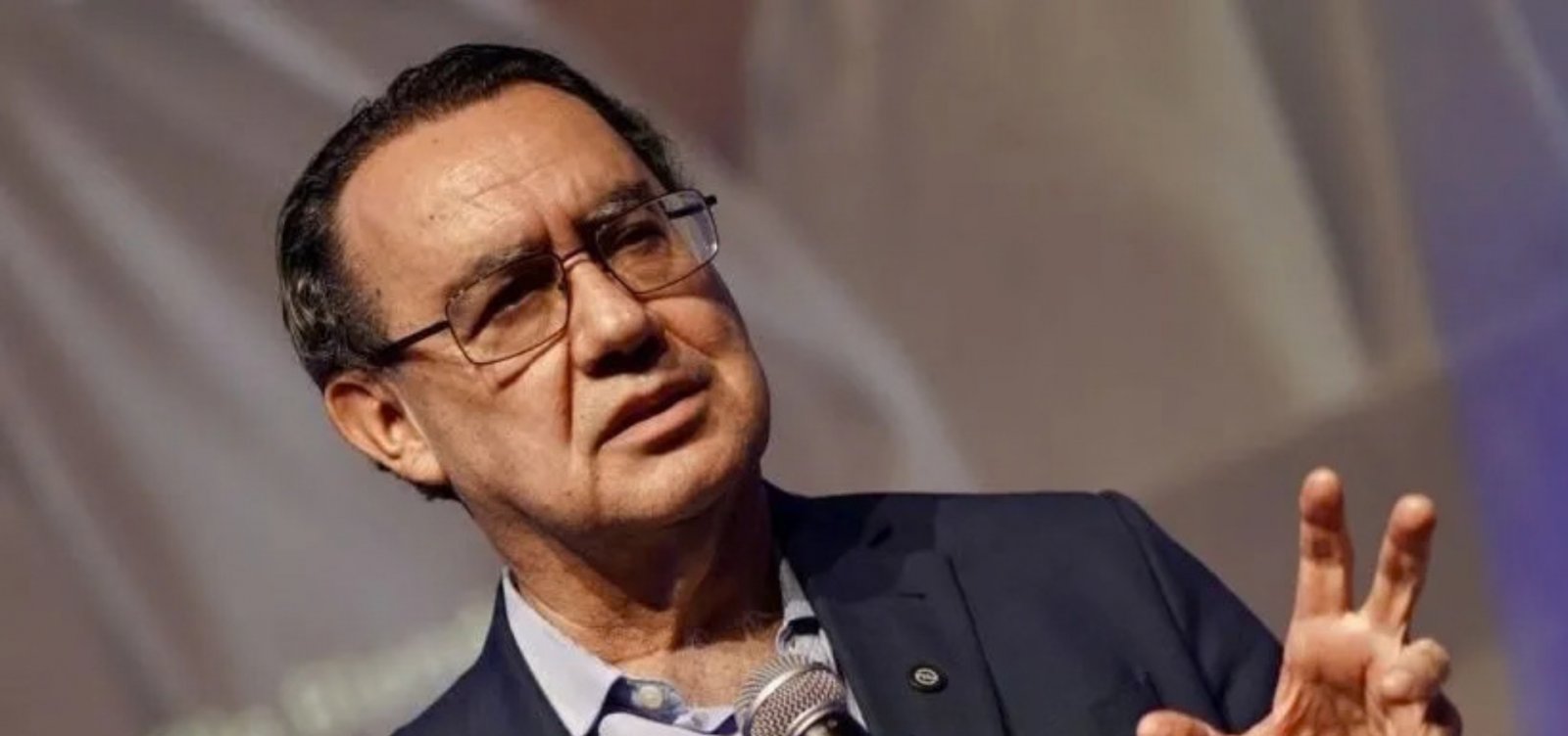 Cury se reúne com Flávio Bolsonaro e decide apoio no 2º turno