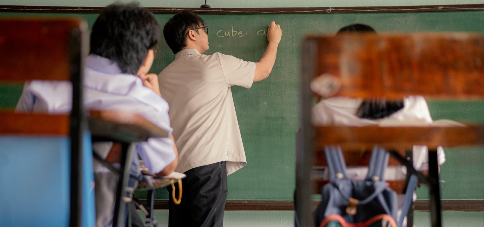 15 de Outubro: Dia do Professor reforça importância da educação e valorização da categoria