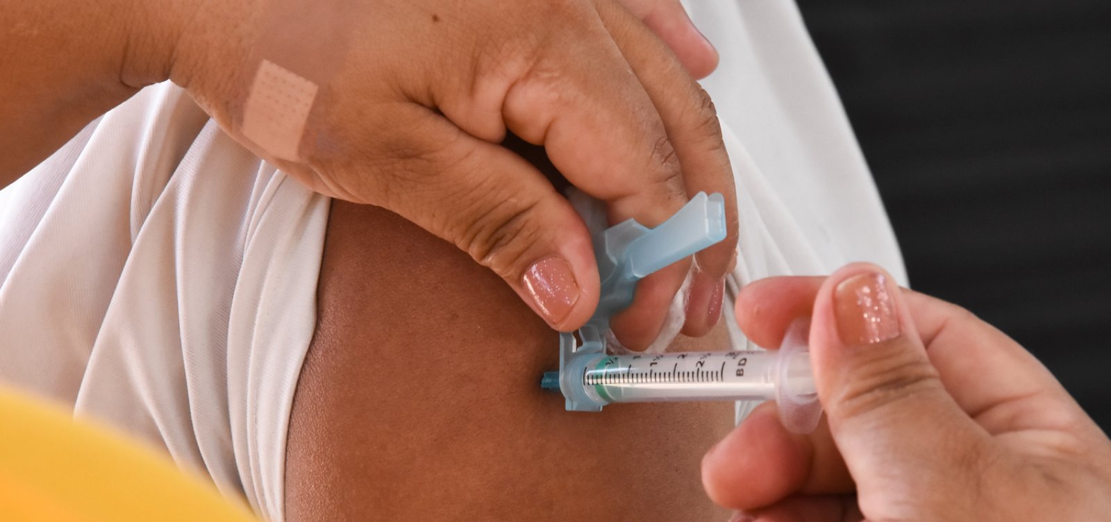 G20 se compromete a garantir acesso global a vacina contra covid-19