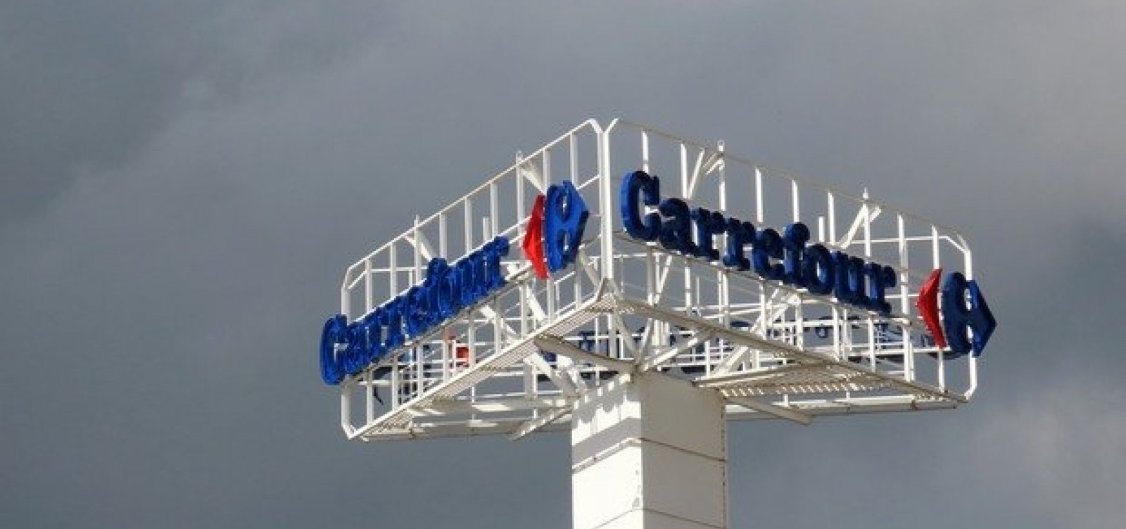 Defensoria Pública pede R$ 200 milhões em ação civil contra o Carrefour