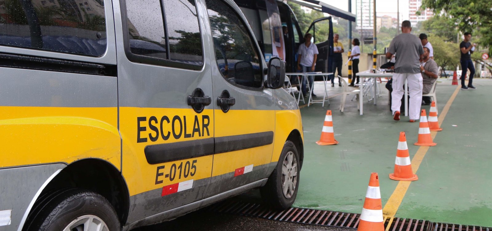 ACM Neto anuncia auxílio a trabalhadores de transporte escolar no valor R$ 2,7 mil