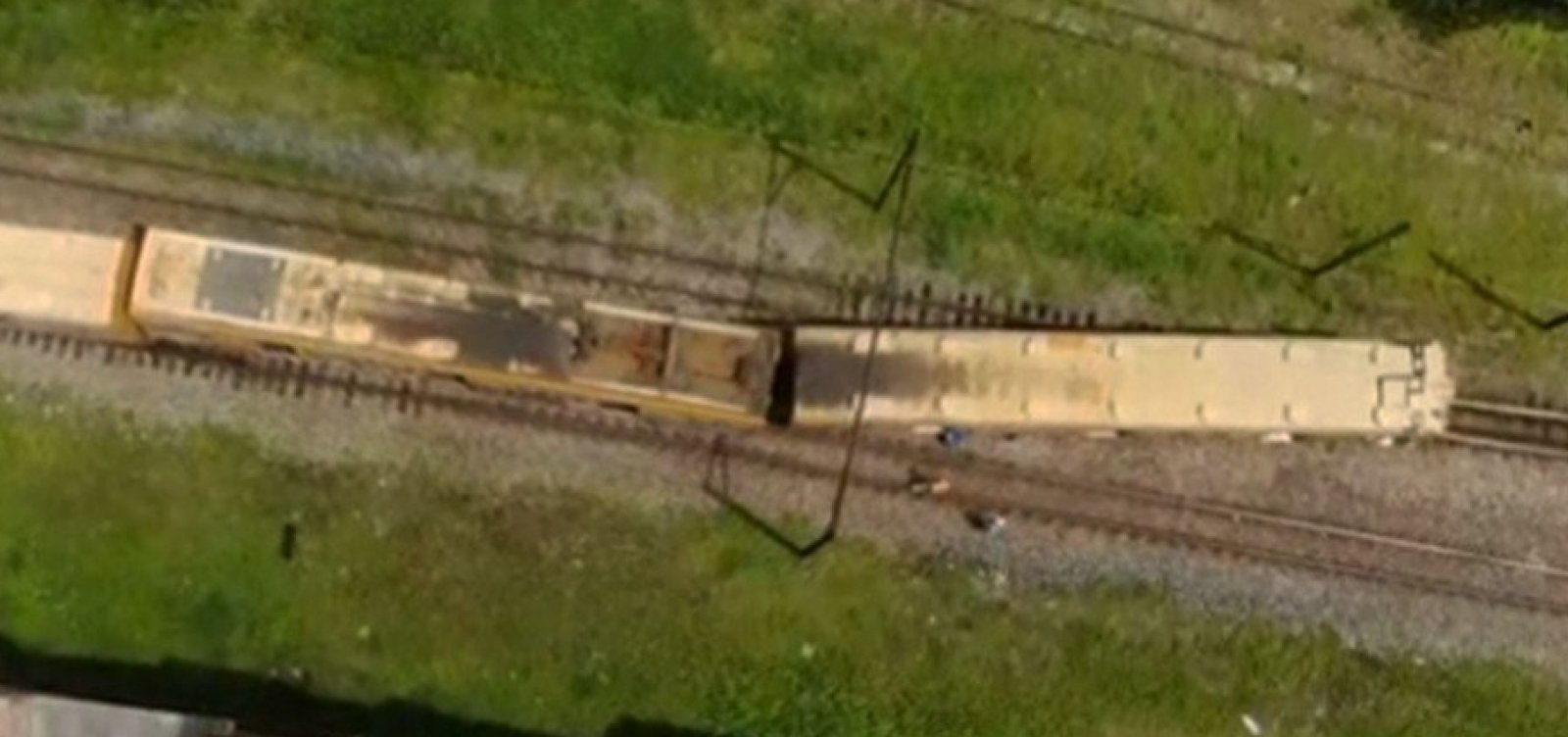 Vagão de trem sai do trilho em Paripe; não há registro de feridos 