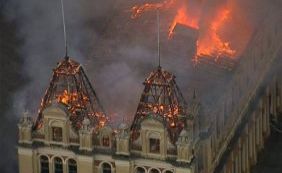 Incêndio em museu pode ter sido causado por troca de luminária