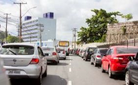 Motorista espera cerca de 1 hora para embarque no ferryboat