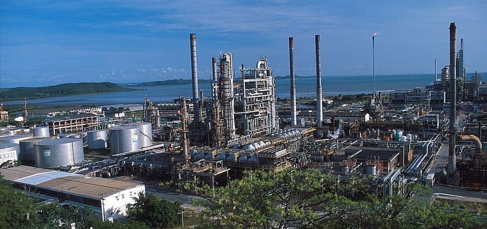 Petrobras conclui fase de negociação em processo de venda da Refinaria Landulpho Alves
