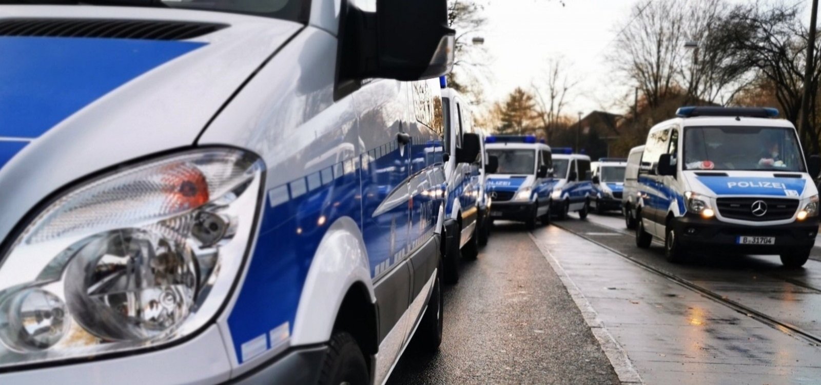 Polícia alemã interrompe protesto contra medidas para conter a Covid-19