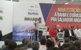 Neto cobra BRT de Dilma e diz que "não é momento de rixas políticas" 