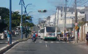 Jovem de 20 anos é morto a tiros em assalto a ônibus em Itapuã