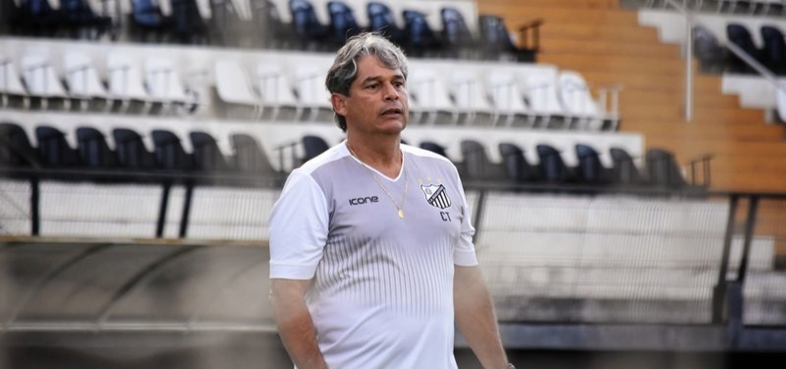 Técnico Marcelo Veiga morre após complicações por Covid-19 