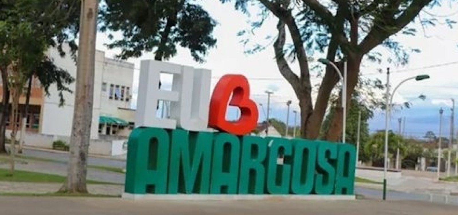 Antes do Governo da Bahia, Prefeitura de Amargosa adianta compra de 12 mil doses de vacinas contra Covid-19
