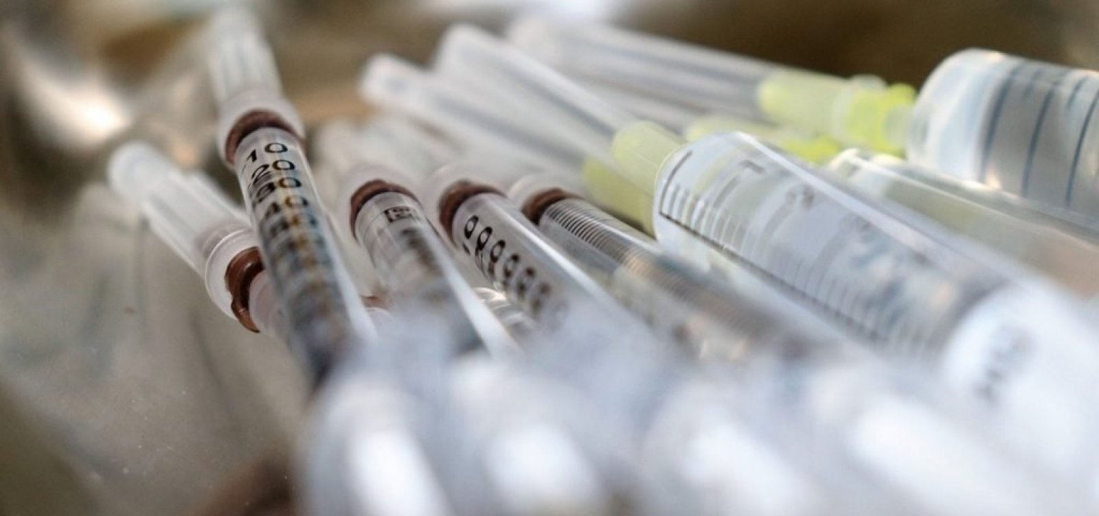 Opas adia entrega final de 40 milhões de seringas ao Ministério da Saúde para julho