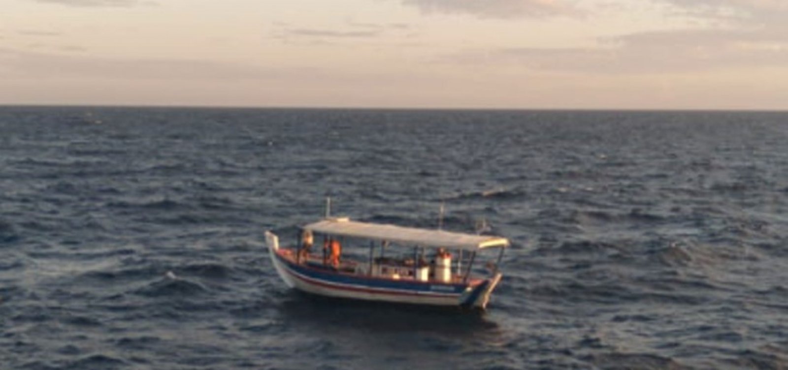 Pescadores desaparecem e são achados à deriva 4 dias depois na Ilha de Itaparica