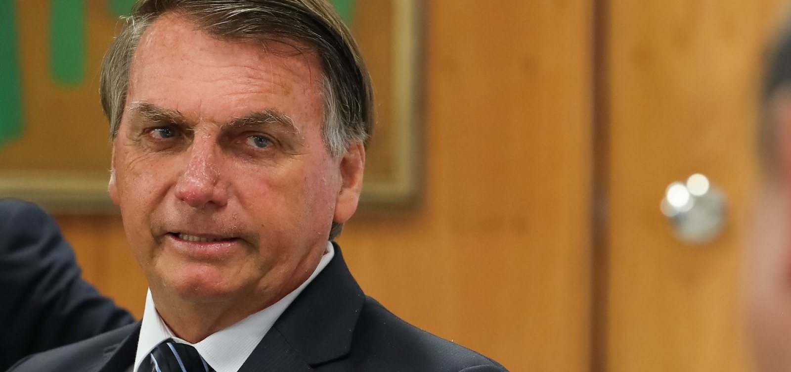'Só papai do céu me tira daqui, mais ninguém', diz Bolsonaro sobre presidência