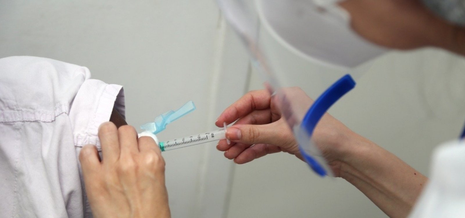 Salvador ultrapassa marca de 4 mil vacinados contra a Covid-19