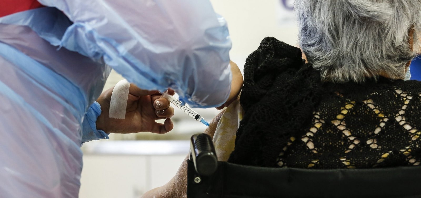 Mais de 3 milhões de brasileiros já estão vacinados contra Covid-19; veja balanço