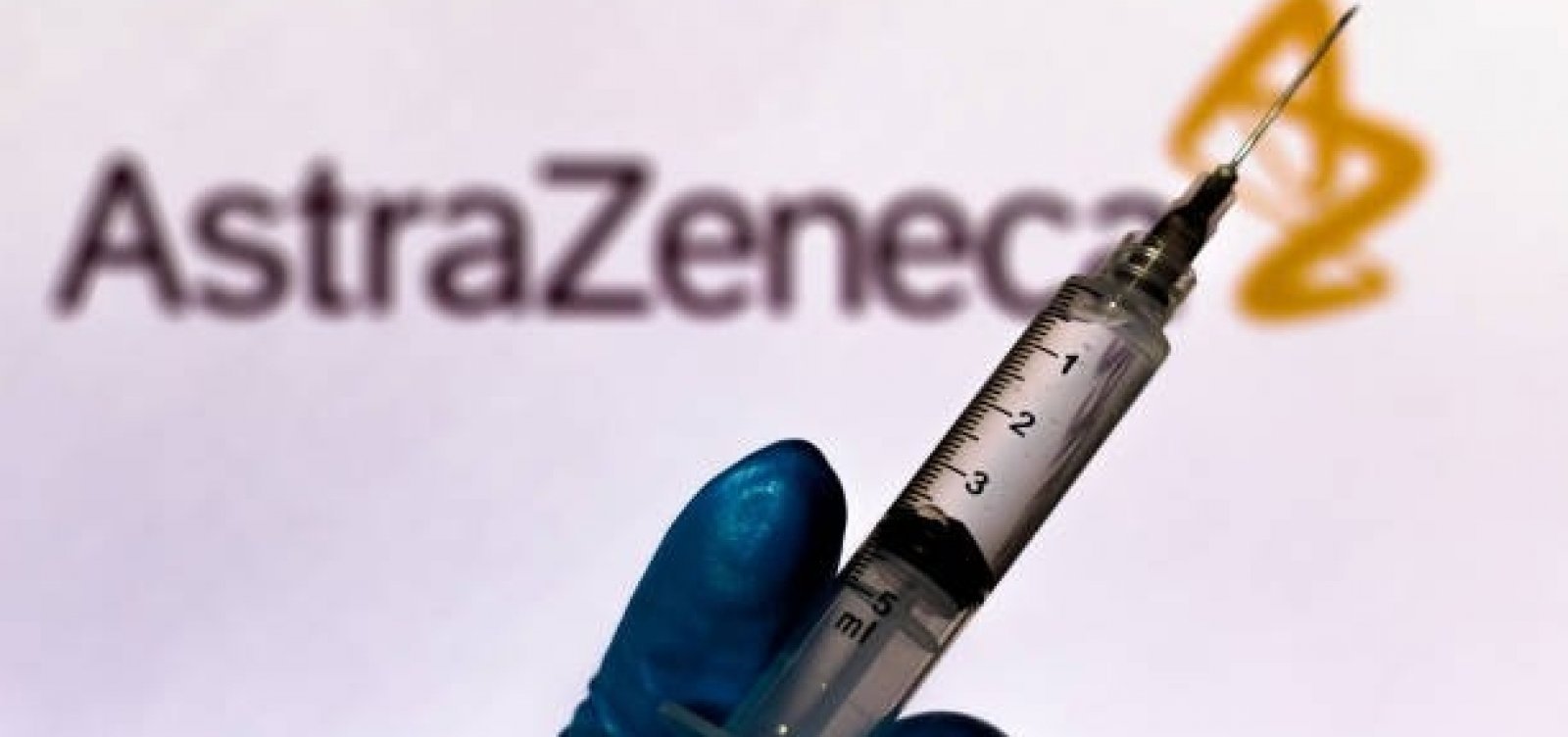 Produção da vacina Oxford/AstraZeneca no Brasil começa na sexta-feira