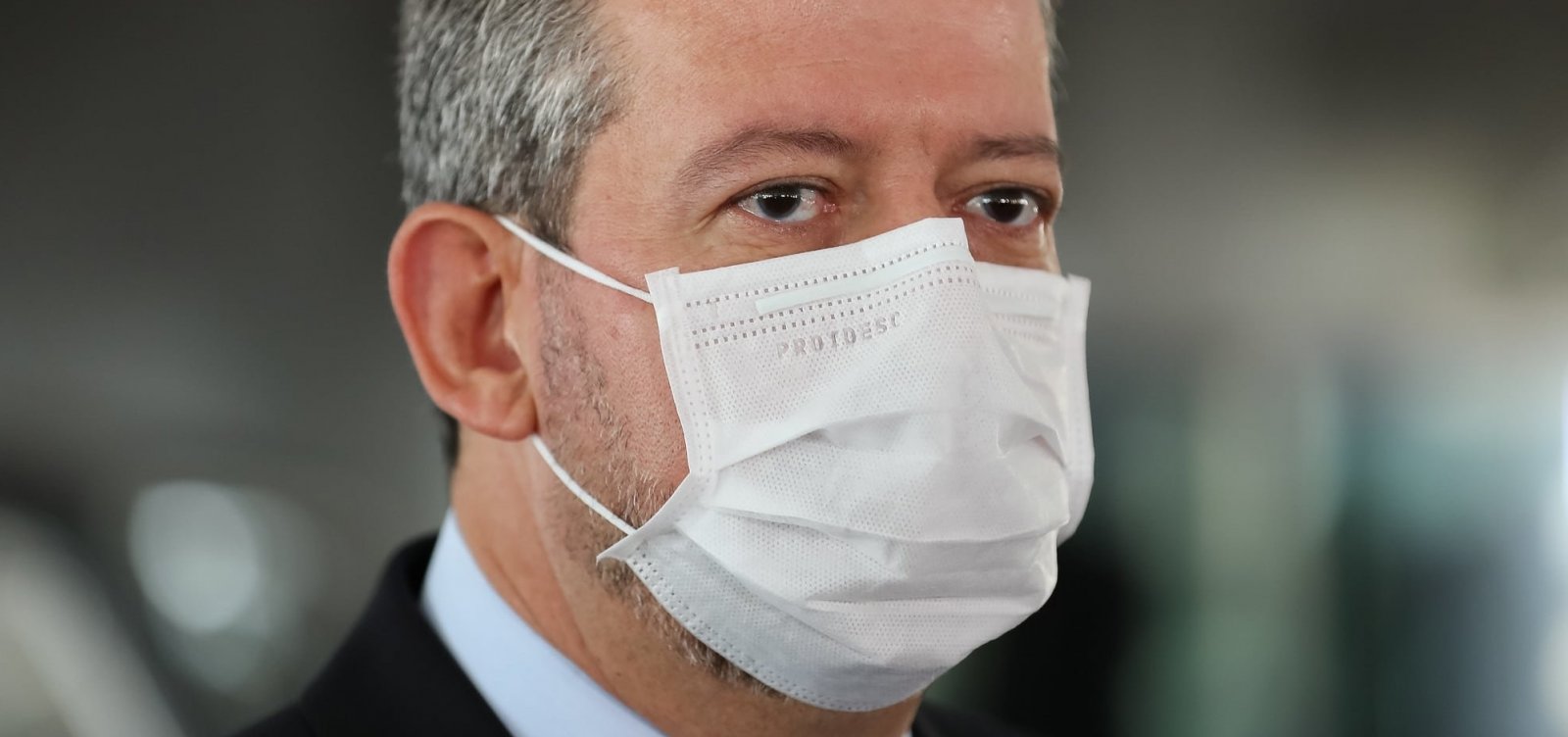 Auxílio emergencial: Lira cobra alternativa a Guedes alegando 'situação crítica'