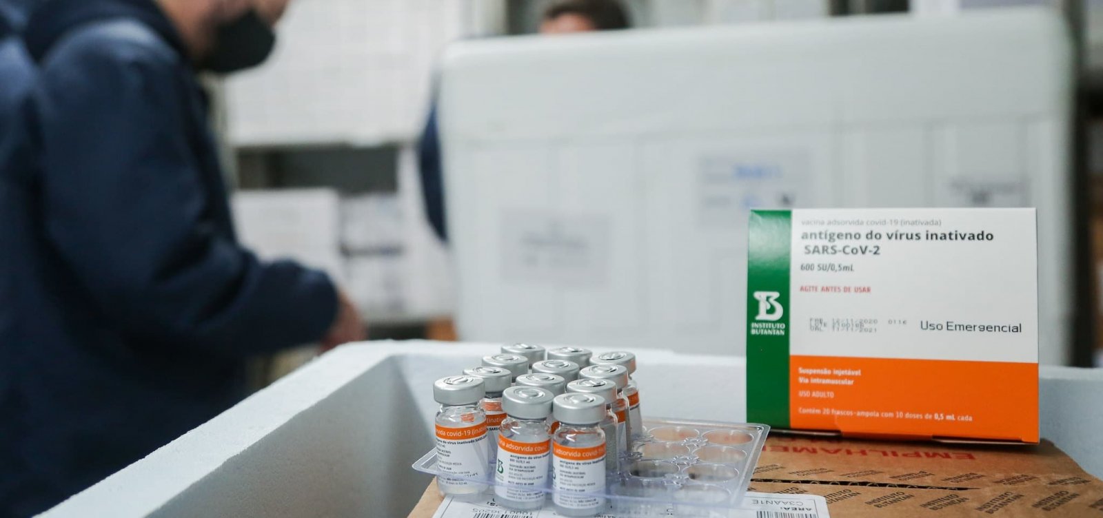 Estados questionam diferenças na distribuição da vacina pelo governo federal