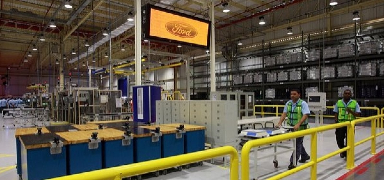 Sindicato esclarece situação da Ford e diz que montadora é obrigada a continuar pagando salários