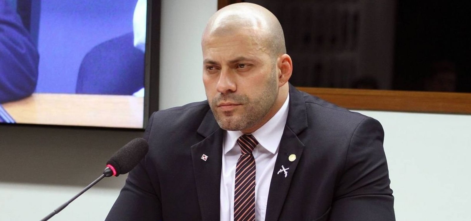 Moraes pede que PGR se manifeste sobre agressões de Daniel Silveira cometidas após a denúncia