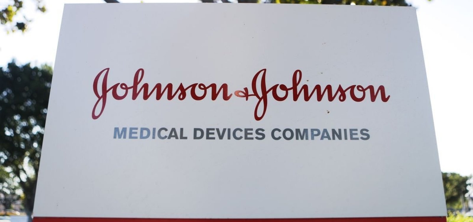 Estados Unidos autorizam uso emergencial de vacina da Johnson & Johnson contra Covid-19
