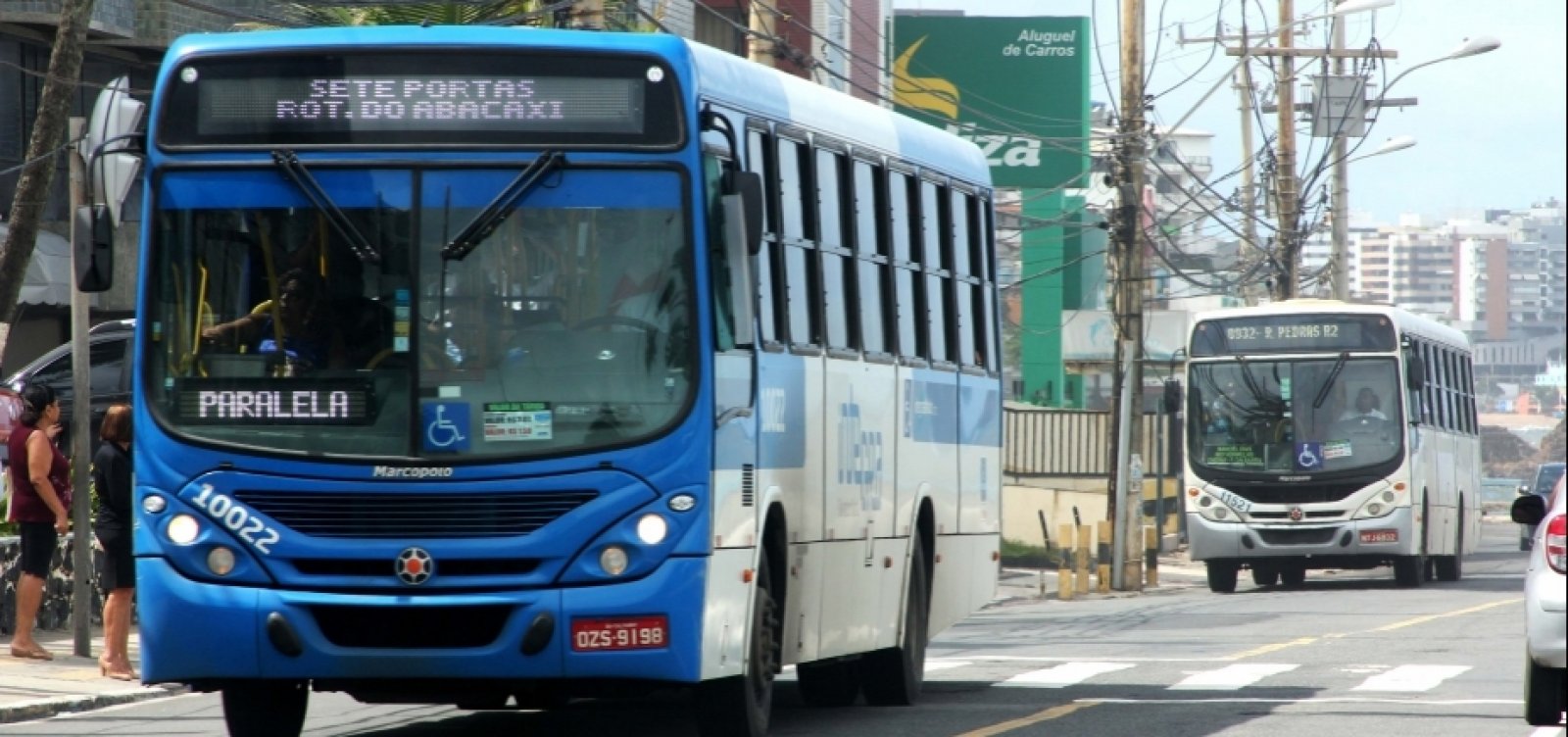 Em plena pandemia da Covid-19, passageiros denunciam ônibus lotados em Salvador 