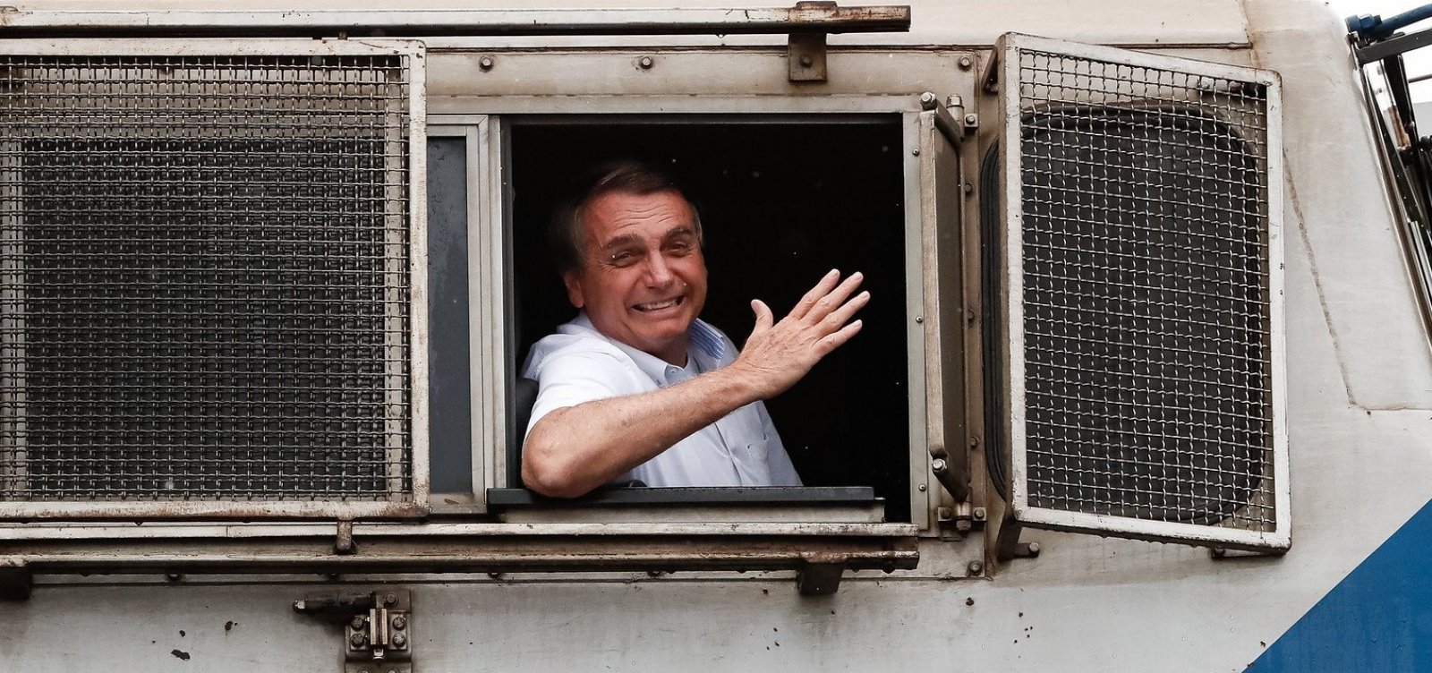 Bolsonaro dá risada diante de suposto aumento de suicídios na pandemia
