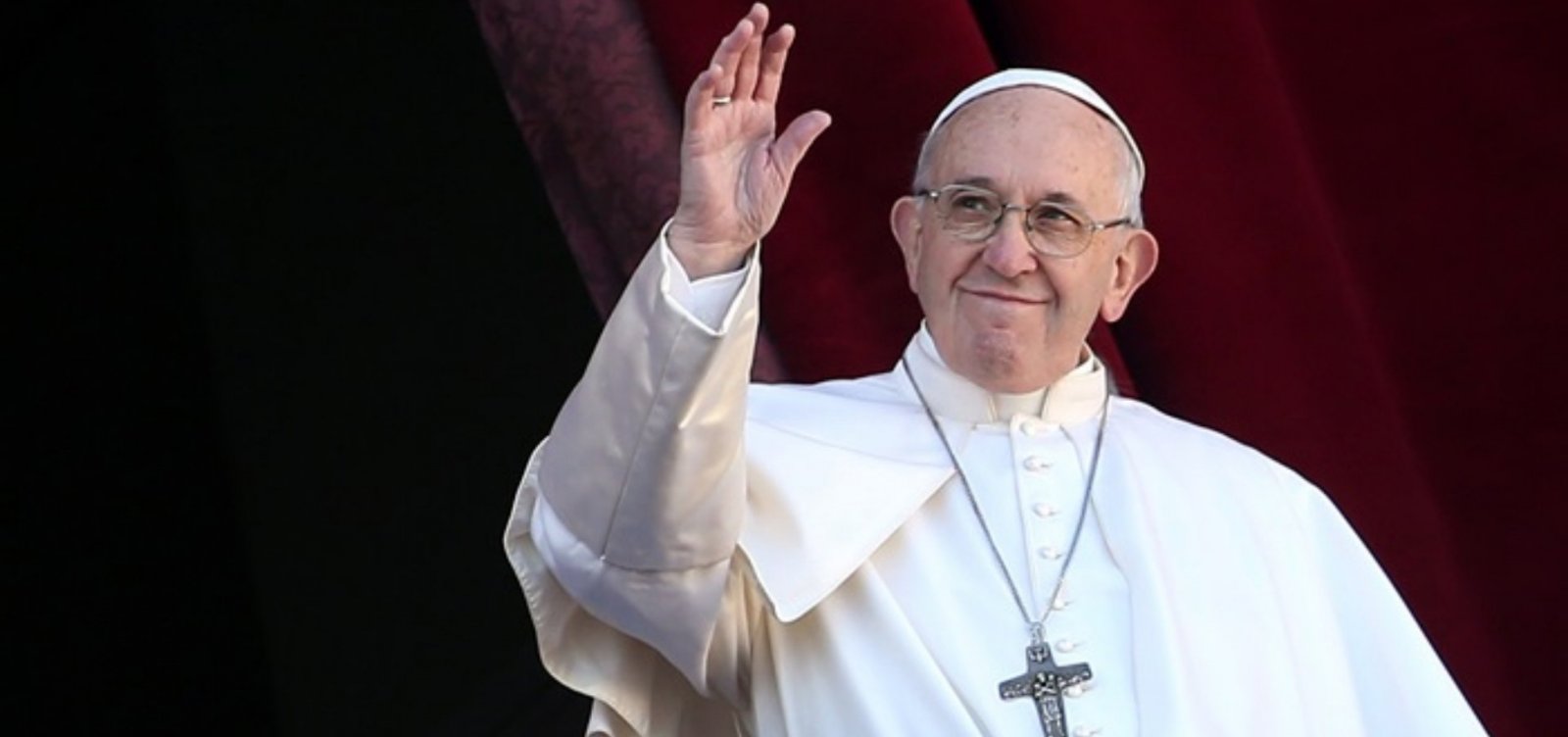 Papa Francisco conclui visita ao Iraque com missa para milhares de fiéis