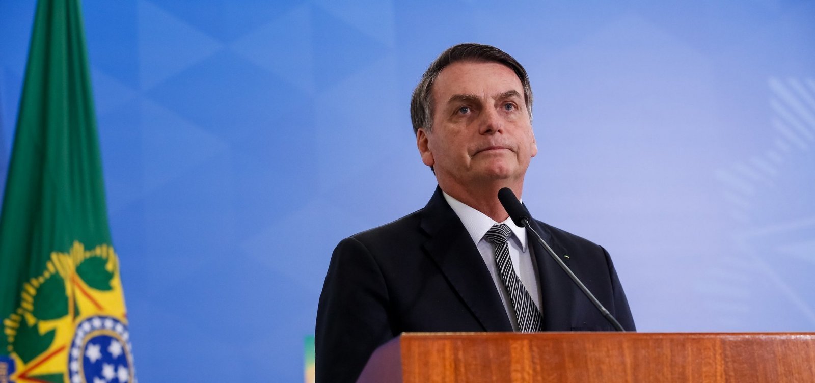 ‘Não existe medicamento comprovado cientificamente’ admite Bolsonaro