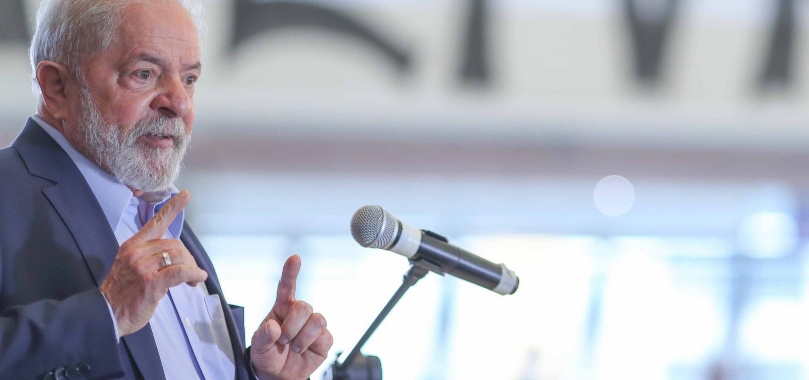 Nos bastidores, governo admite que queria polarização com PT, mas não com Lula