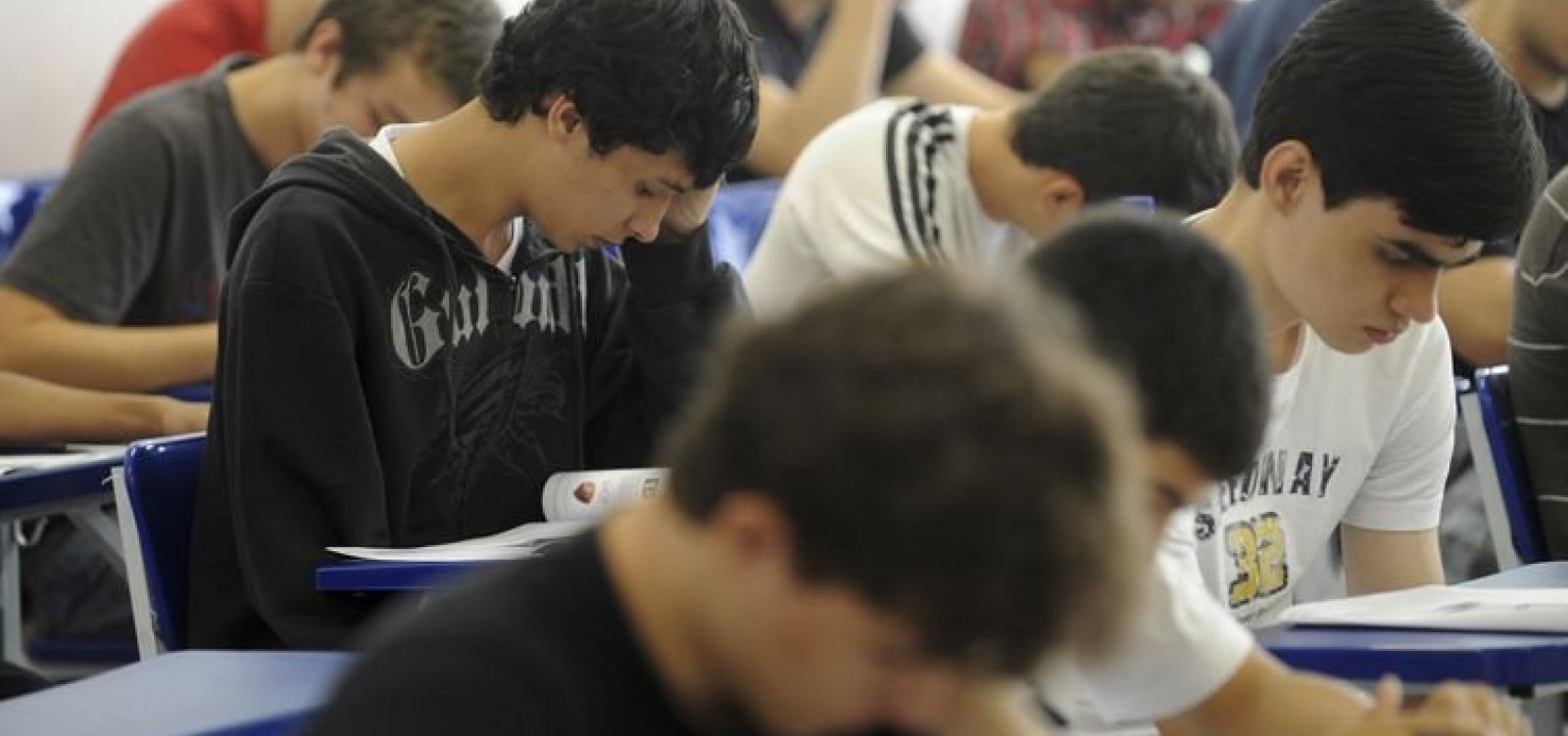 Governo de São Paulo decide paralisar aulas presenciais