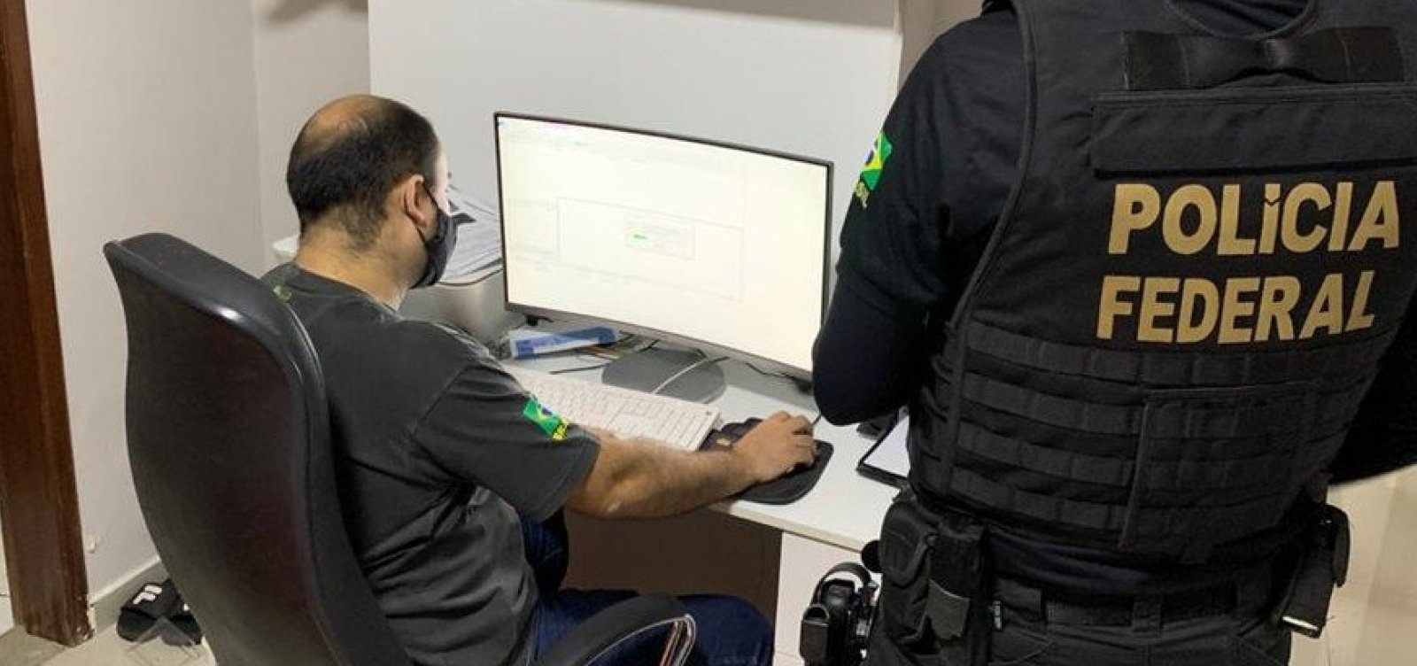 PF cumpre mandado de prisão de hacker suspeito pelo vazamento dos dados de 223 milhões de brasileiros
