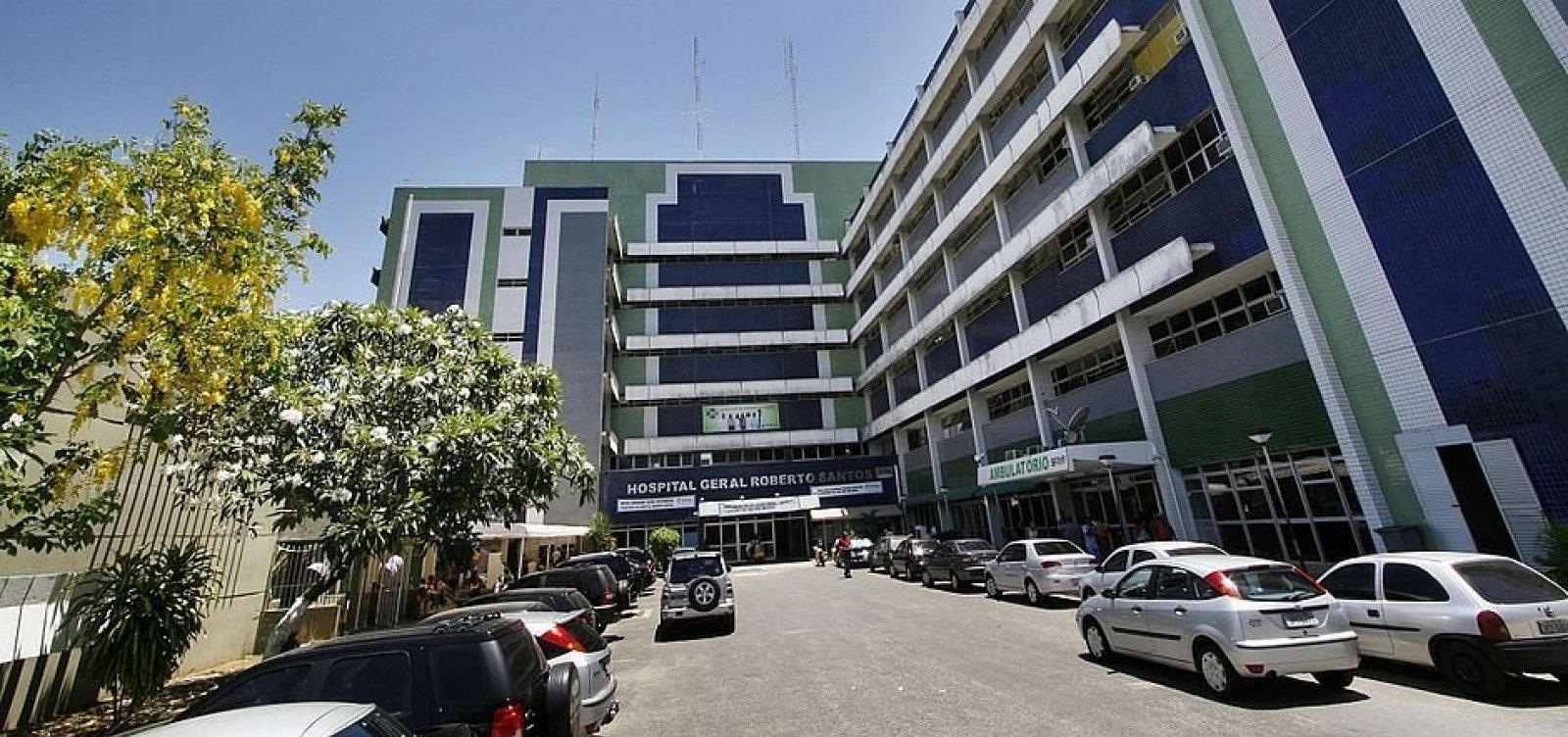 Hospital Roberto Santos passa a oferecer telemedicina e mais um telefone para agendamento de consultas