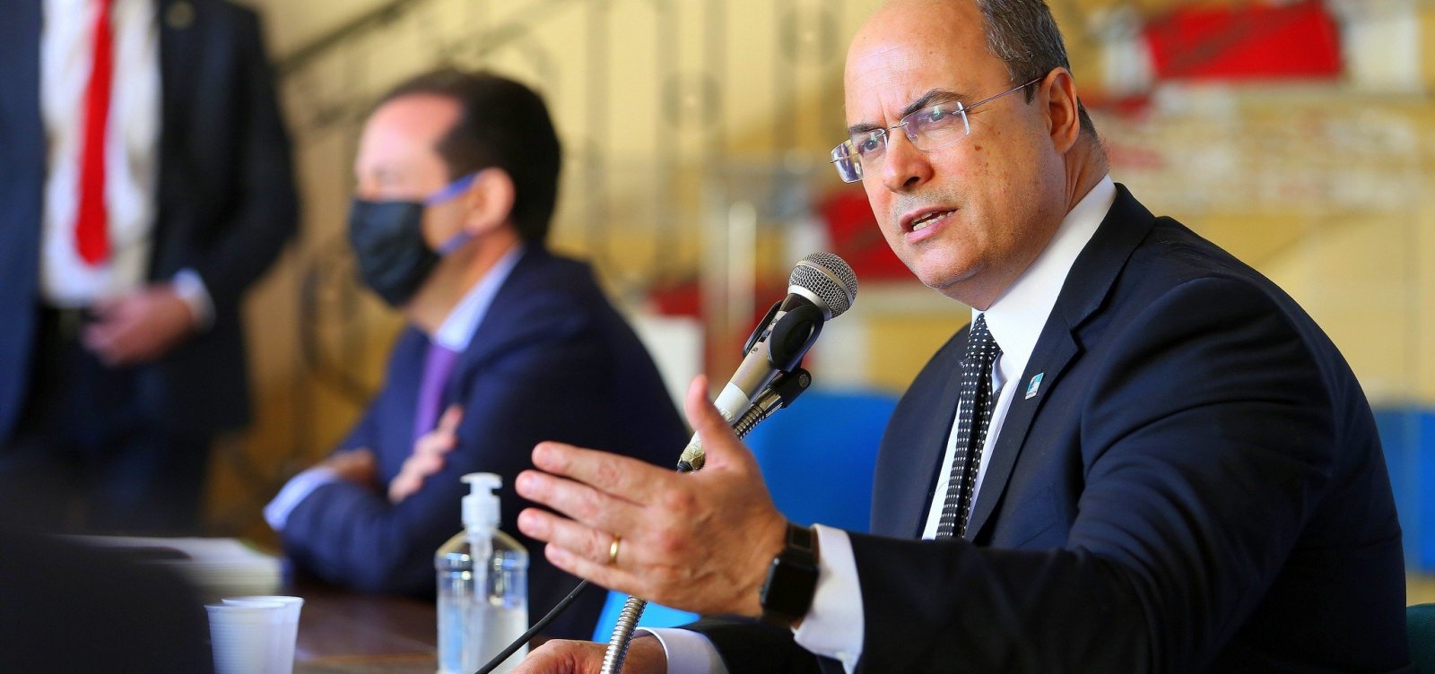 Governador afastado do RJ Witzel é interrogado em tribunal que julga pedido de impeachment