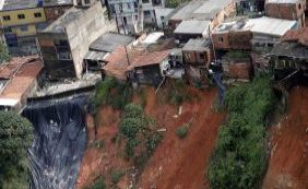 Desabamentos e três deslizamentos de terra são registrados em Salvador