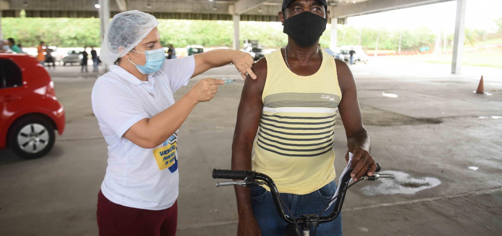 Bahia se aproxima de 2 milhões de pessoas vacinadas contra Covid-19