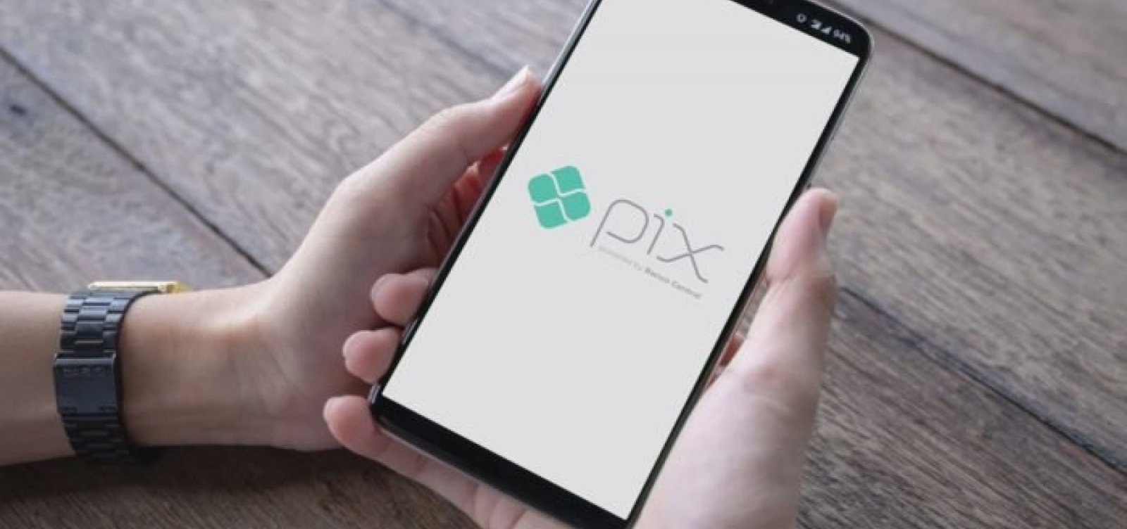 Pix vai permitir movimentação de auxílio emergencial a partir do fim de abril