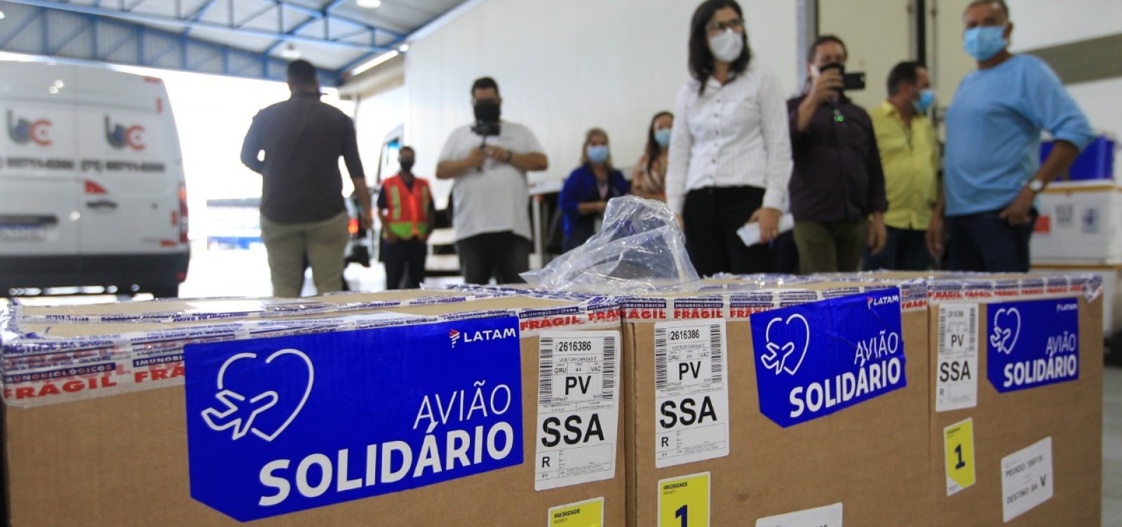 Bahia recebe primeiro lote de vacinas da Pfizer