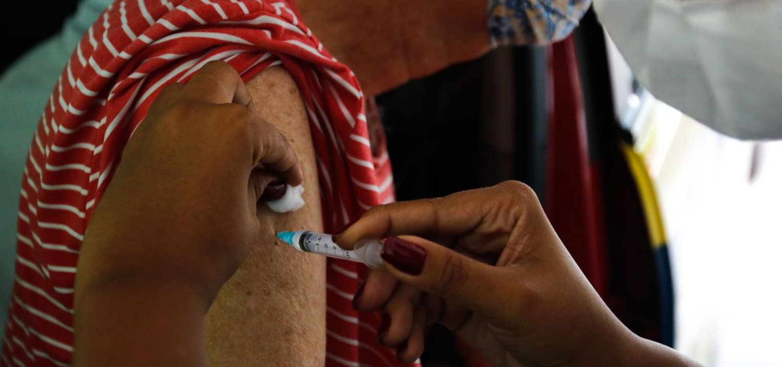Ministério da Saúde distribui nesta quinta-feira novo lote de vacinas