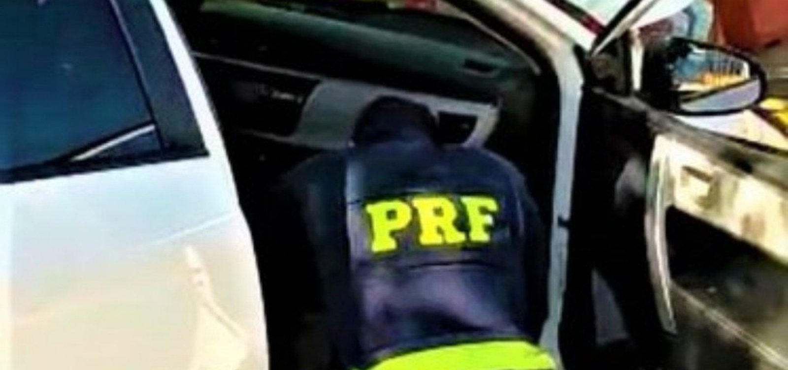Homem é preso ao ser flagrado dirigindo carro de luxo roubado em Barreiras