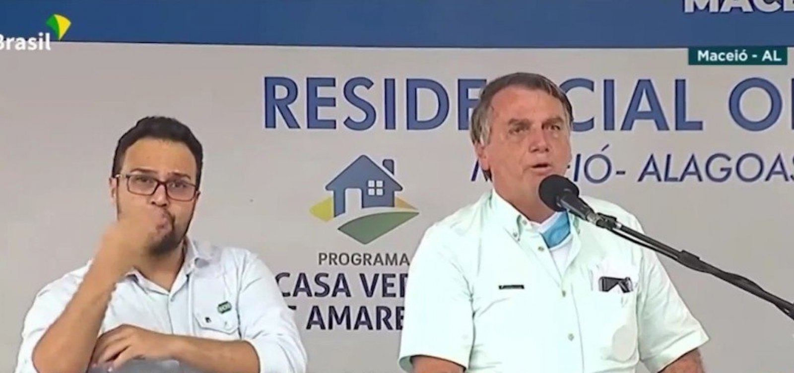 Depois do filho Flávio, Bolsonaro chama Renan Calheiros de "vagabundo"