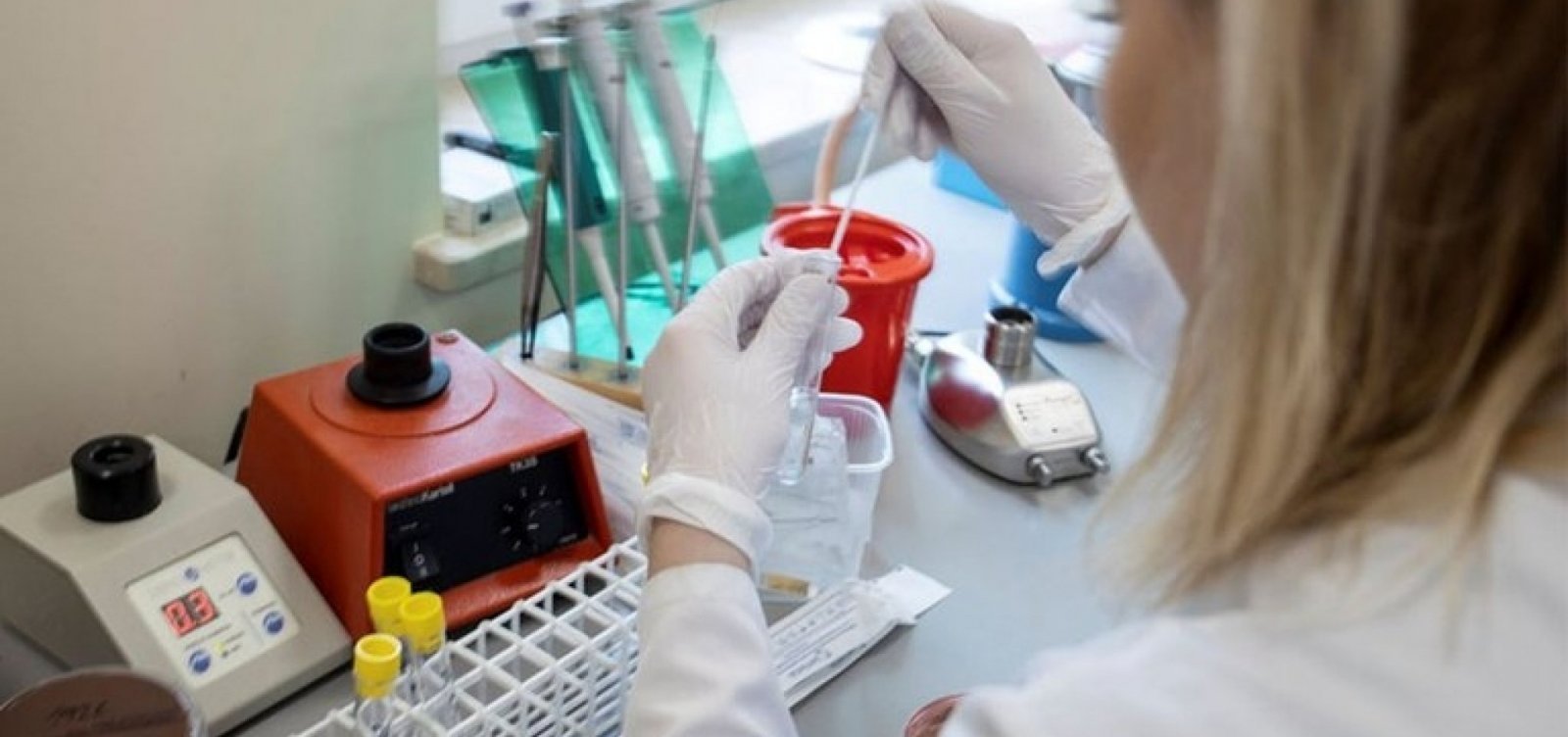 Brasil tem 76.490 novos casos e 1.899 mortes por Covid-19