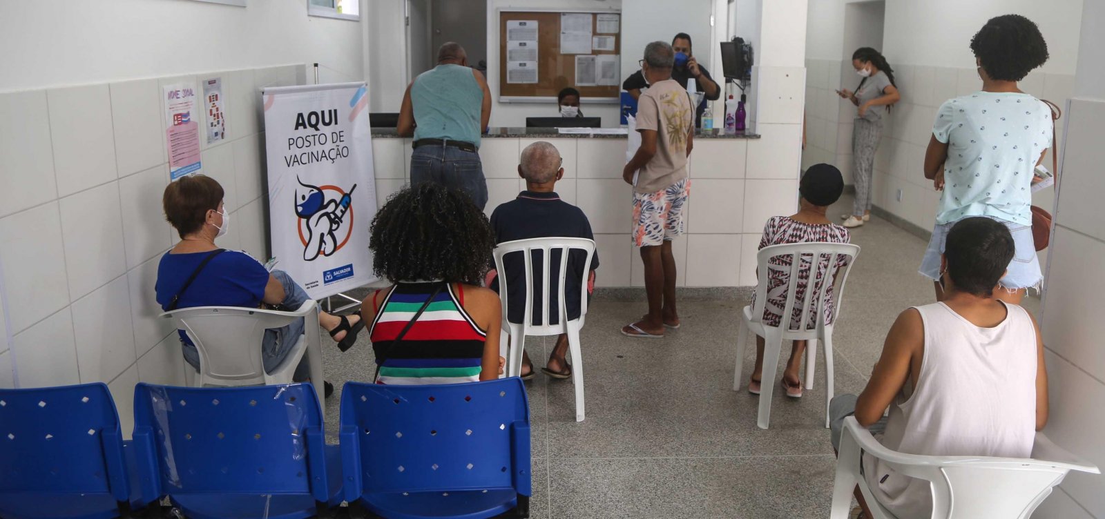 Salvador inicia vacinação de pessoas com 56 anos ou mais nesta sexta