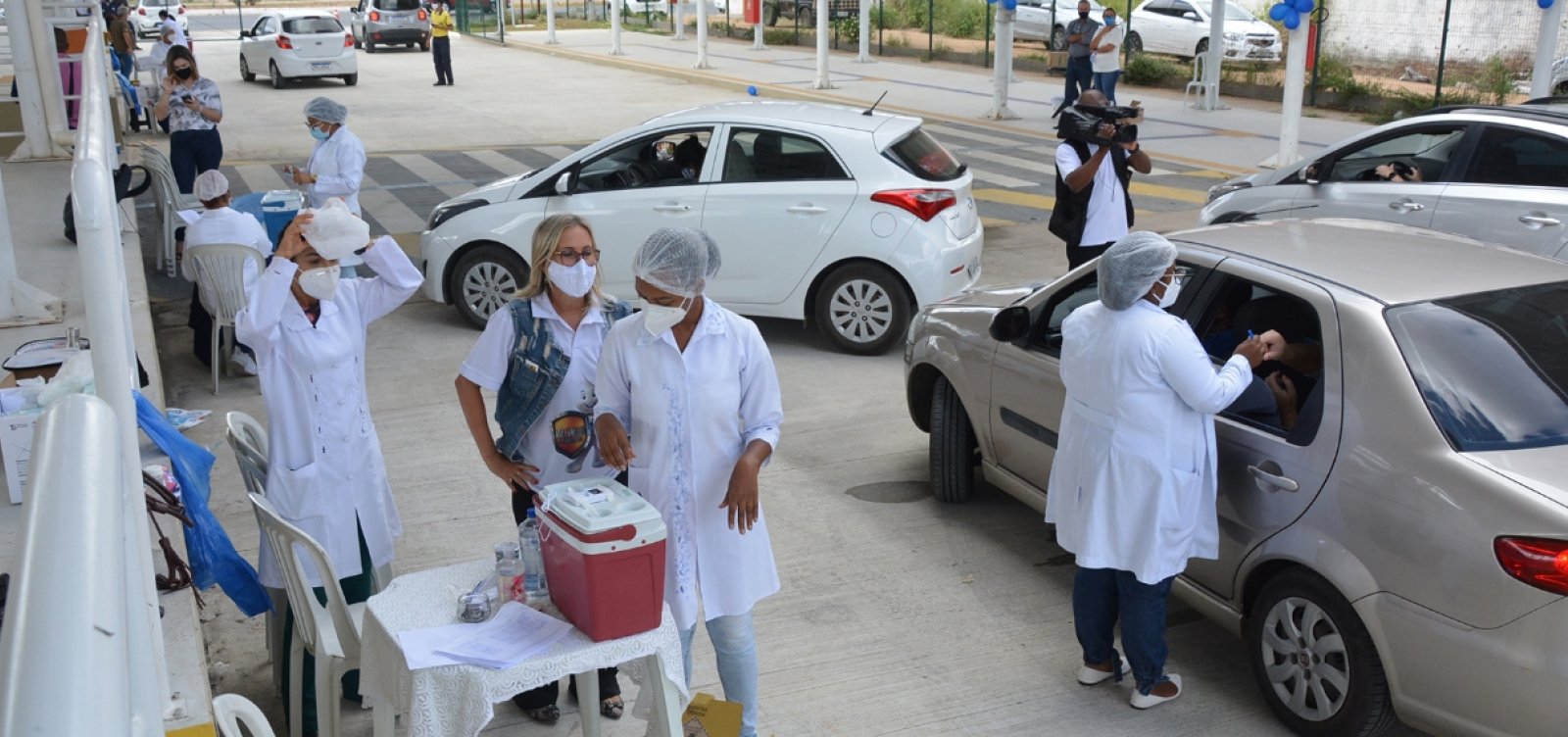 Mesmo com denúncias de cópia de dados, Feira diz que não há possibilidade de fraude no sistema da vacina