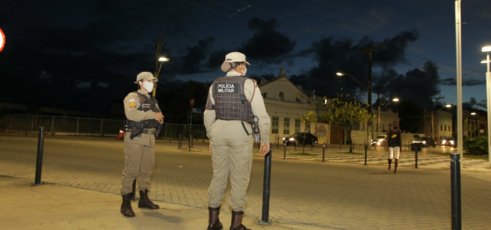 Governo da Bahia prorroga toque de recolher e restrição de venda de bebidas